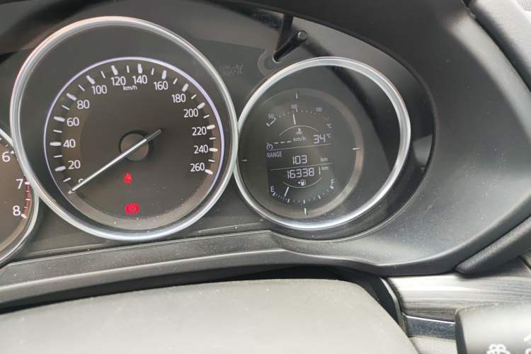 Used Mazda CX-5 2017 2.0L Automatic 2WD Smart Enjoyment Version China V Standard Odometer Close Up