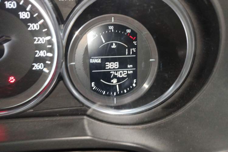 Used Mazda CX-5 2017 2.0L Automatic 2WD Smart Enjoyment Version China VI Standard Odometer Close Up