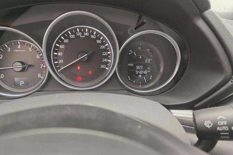 Used Mazda CX-5 2017 2.0L Automatic 2WD Smart Enjoyment Version China V Standard Odometer Close Up