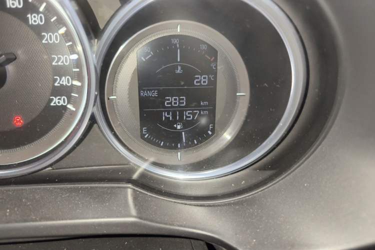 Used Mazda CX-5 2017 2.0L Automatic 2WD Smart Enjoyment Version China V Standard Odometer Close Up