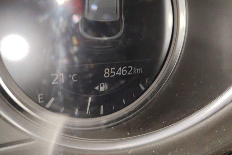 Used Mazda CX-5 2017 2.5L Automatic 4x4 Flagship Version China V Standard Odometer Close Up