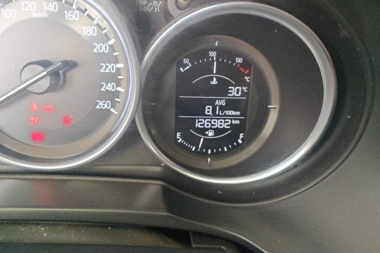 Used Mazda CX-5 2017 2.0L Automatic 2WD ZhiShang Trim China VI Standard Odometer Close Up
