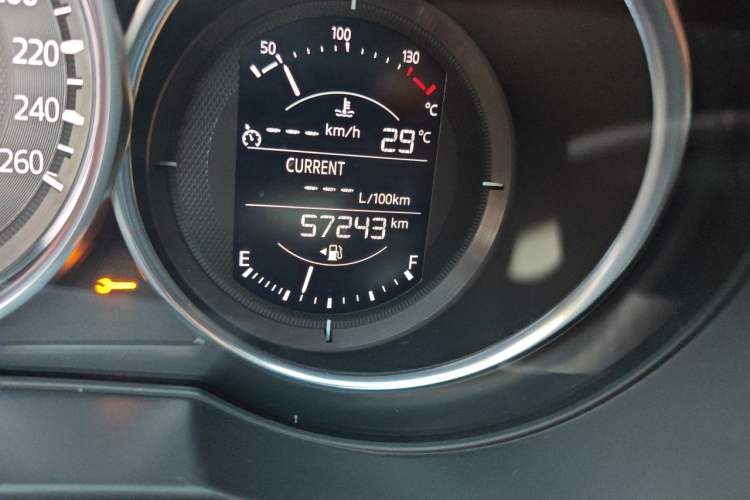 Used Mazda CX-5 2017 2.0L Automatic 2WD ZhiShang Trim China V Standard Odometer Close Up