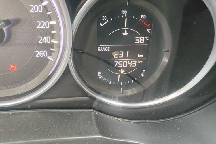 Used Mazda CX-5 2017 2.0L Automatic 2WD Smart Enjoyment Version China VI Standard Odometer Close Up