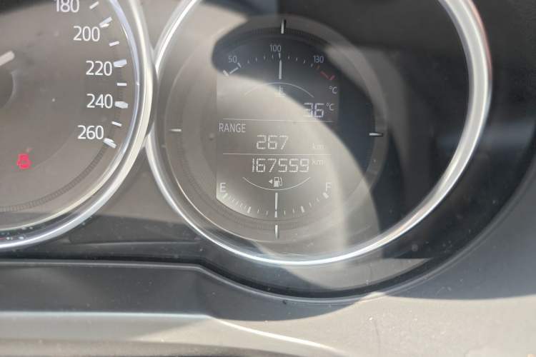 Used Mazda CX-5 2017 2.0L Automatic 2WD Smart Enjoyment Version China V Standard Odometer Close Up