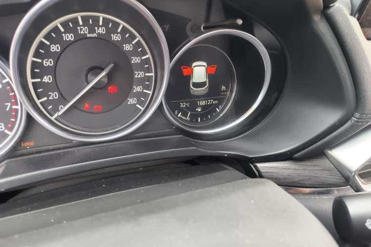 Used Mazda CX-5 2017 2.5L Automatic 2WD ZhiZun Version China V Standard Odometer Close Up