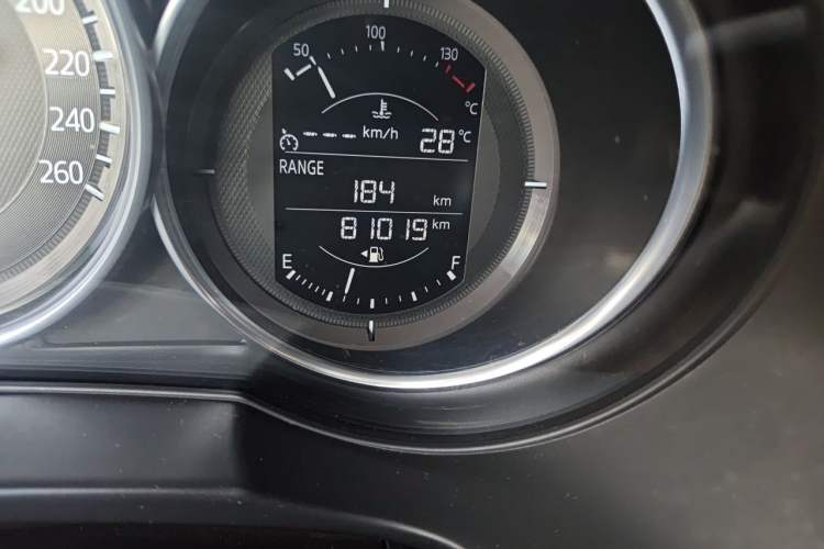 Used Mazda CX-5 2017 2.0L Automatic 2WD Smart Enjoyment Version China V Standard Odometer Close Up