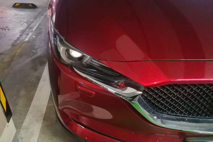 Used Mazda CX-5 2017 2.5L Automatic 4x4 Flagship Version China VI Standard Right Front Headlight