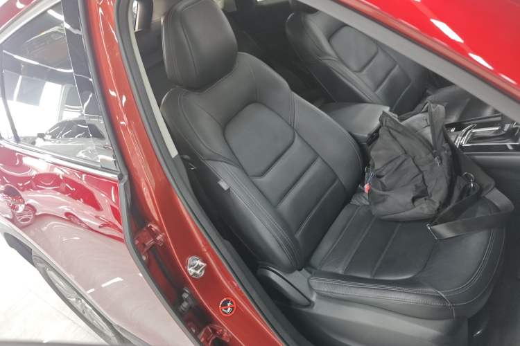 Used Mazda CX-5 2017 2.0L Automatic 2WD Smart Enjoyment Version China VI Standard Right Front Seat