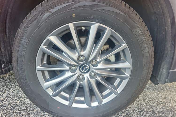 Used Mazda CX-5 2017 2.0L Automatic 4x4 Smart Enjoyment Version China V Standard Right Front Wheel Hub