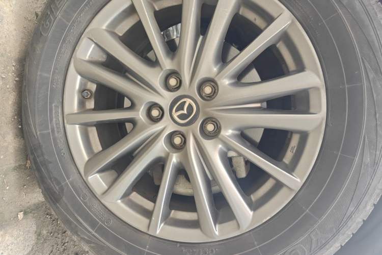 Used Mazda CX-5 2017 2.0L Automatic 2WD Smart Enjoyment Version China VI Standard Right Front Wheel Hub