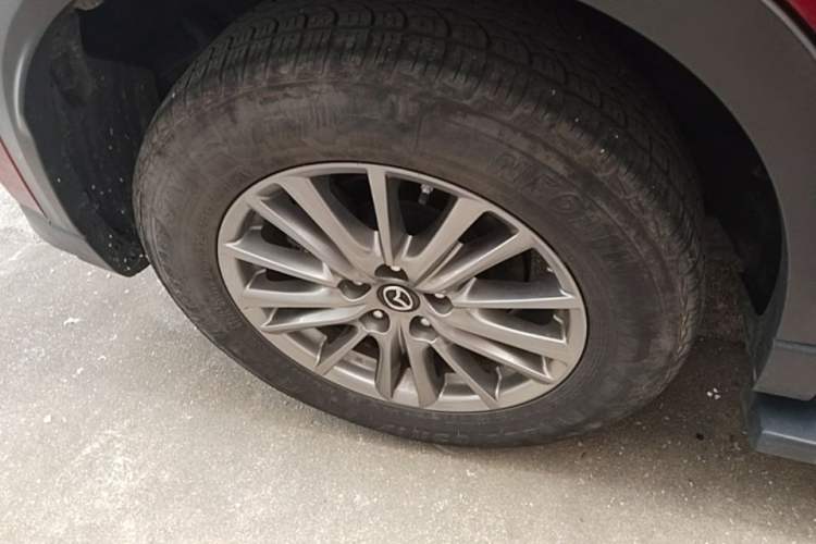 Used Mazda CX-5 2017 2.0L Automatic 2WD ZhiShang Trim China V Standard Right Rear Wheel Hub