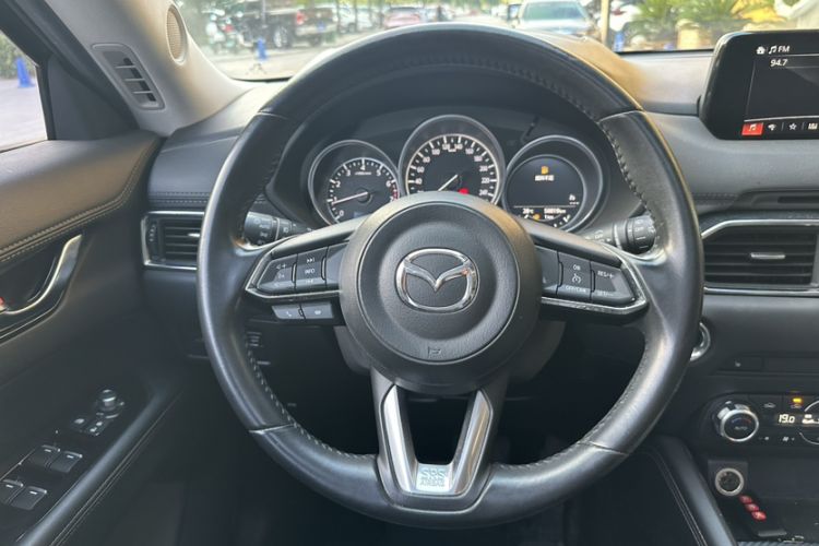Used Mazda CX-5 2017 2.5L Automatic 2WD ZhiZun Version China V Standard Steering Wheel