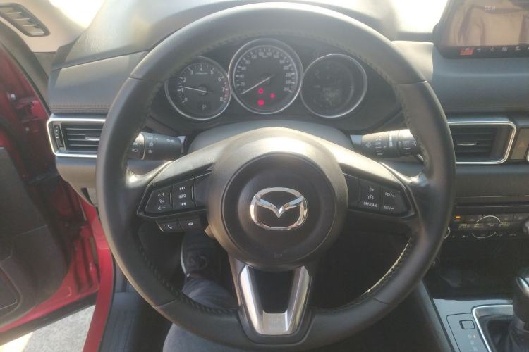 Used Mazda CX-5 2017 2.0L Automatic 2WD ZhiShang Trim China V Standard Steering Wheel