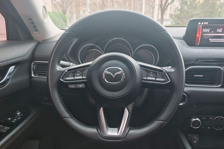 Used Mazda CX-5 2017 2.5L Automatic 4x4 ZhiZun Version China V Standard Steering Wheel
