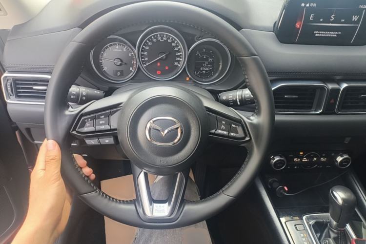 Used Mazda CX-5 2017 2.0L Automatic 2WD ZhiShang Trim China V Standard Steering Wheel