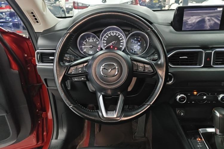 Used Mazda CX-5 2017 2.0L Automatic 2WD ZhiShang Trim China V Standard Steering Wheel