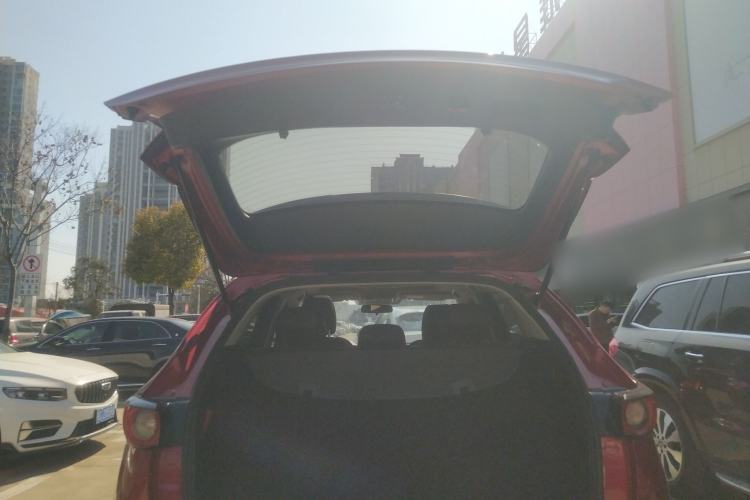 Used Mazda CX-5 2017 2.0L Automatic 2WD ZhiShang Trim China V Standard Trunk