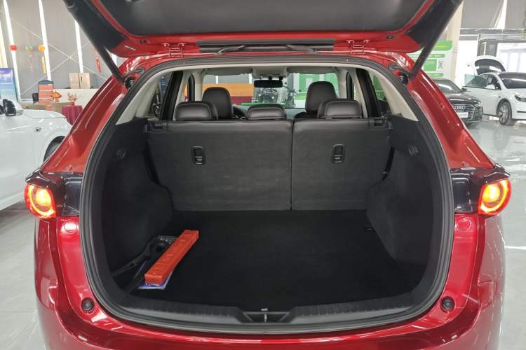 Used Mazda CX-5 2017 2.0L Automatic 2WD Smart Enjoyment Version China VI Standard Trunk
