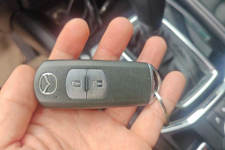Used Mazda CX-5 2017 2.0L Automatic 2WD ZhiShang Trim China V Standard Vehicle Key