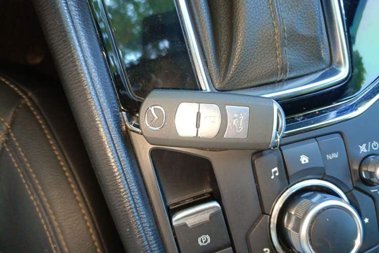 Used Mazda CX-5 2017 2.0L Automatic 2WD Smart Enjoyment Version China VI Standard Vehicle Key