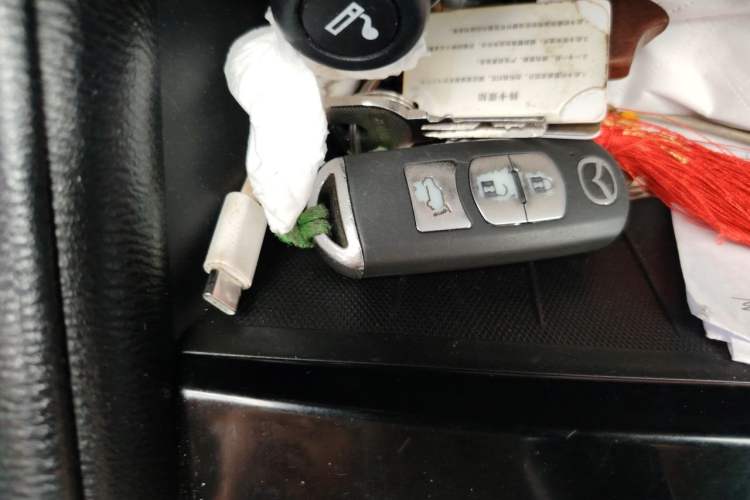 Used Mazda CX-5 2017 2.0L Automatic 2WD Smart Enjoyment Version China V Standard Vehicle Key