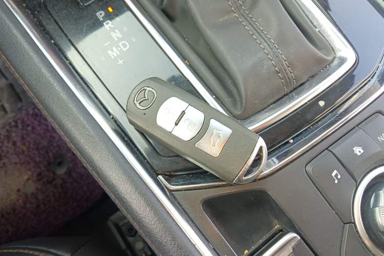Used Mazda CX-5 2017 2.5L Automatic 2WD ZhiZun Version China V Standard Vehicle Key