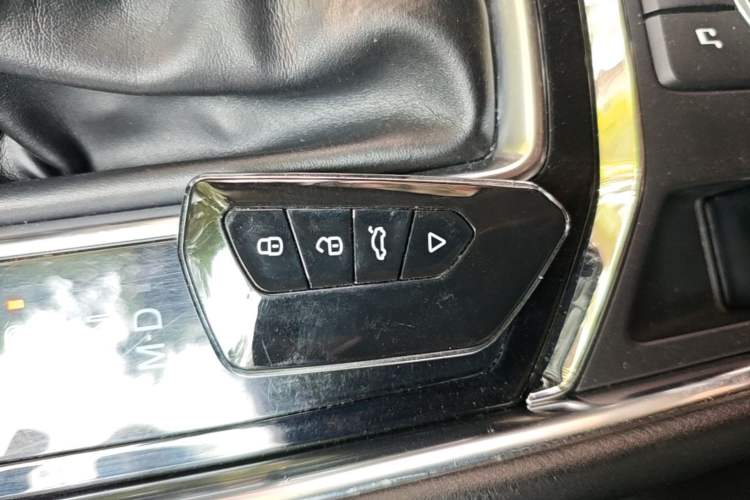 Used Mazda CX-5 2017 2.5L Automatic 4x4 ZhiZun Version China V Standard Vehicle Key