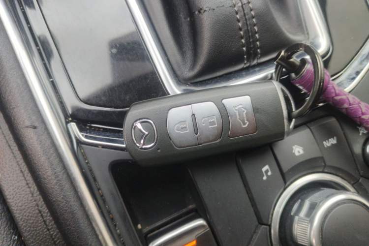 Used Mazda CX-5 2017 2.5L Automatic 2WD ZhiZun Version China VI Standard Vehicle Key