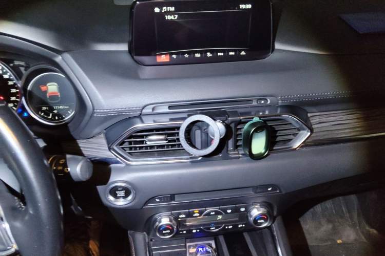 Used Mazda CX-5 2017 2.5L Automatic 4x4 Flagship Version China V Standard Audio And AC Panel