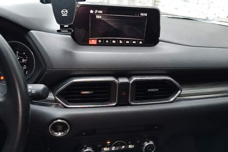 Used Mazda CX-5 2017 2.0L Automatic 2WD Smart Enjoyment Version China V Standard Audio And AC Panel