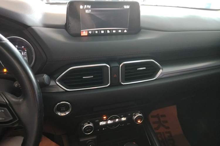 Used Mazda CX-5 2017 2.0L Automatic 2WD ZhiShang Trim China V Standard Audio And AC Panel