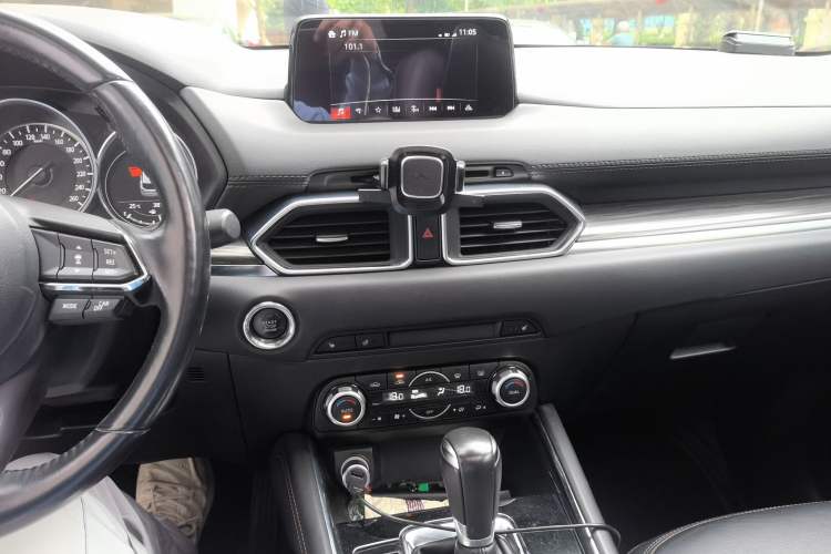 Used Mazda CX-5 2017 2.5L Automatic 4x4 Flagship Version China V Standard Audio And AC Panel