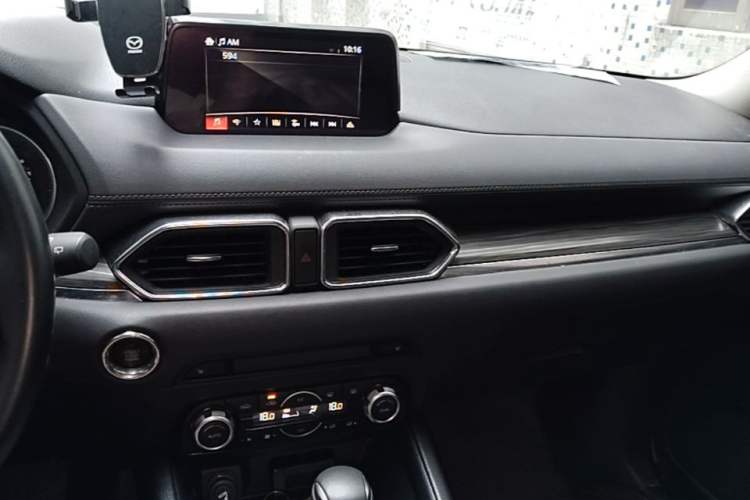 Used Mazda CX-5 2017 2.0L Automatic 2WD Smart Enjoyment Version China V Standard Center Console