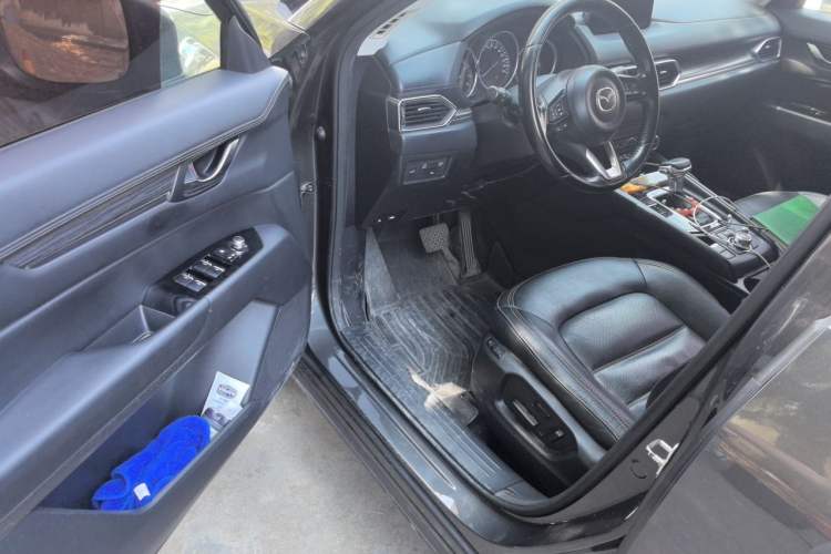 Used Mazda CX-5 2017 2.0L Automatic 2WD Smart Enjoyment Version China VI Standard Driver Seat