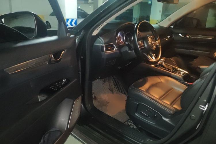 Used Mazda CX-5 2017 2.0L Automatic 2WD Smart Enjoyment Version China V Standard Driver Seat