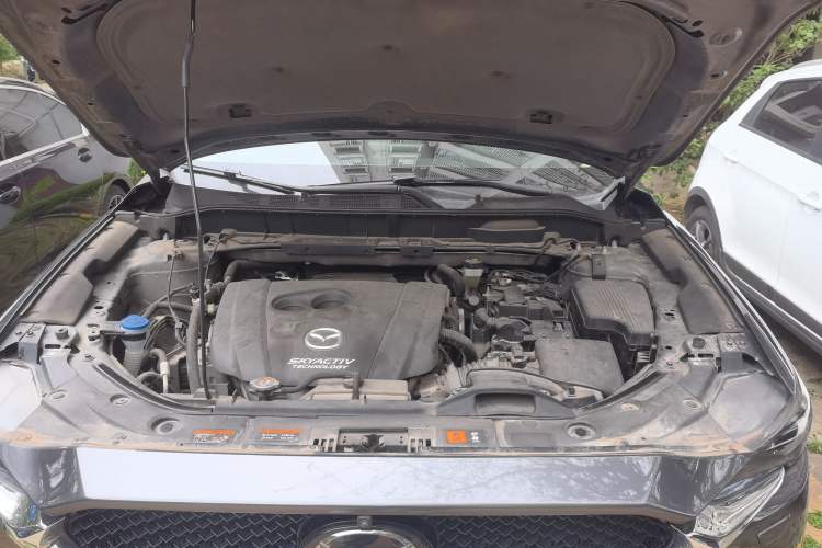 Used Mazda CX-5 2017 2.5L Automatic 4x4 Flagship Version China V Standard Engine Bay