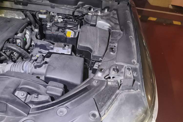 Used Mazda CX-5 2017 2.5L Automatic 2WD ZhiZun Version China VI Standard Engine Bay Left