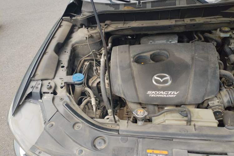 Used Mazda CX-5 2017 2.5L Automatic 4x4 ZhiZun Version China V Standard Engine Bay Right