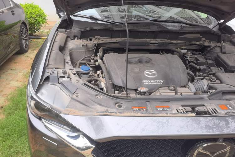 Used Mazda CX-5 2017 2.5L Automatic 4x4 Flagship Version China V Standard Engine Bay Right