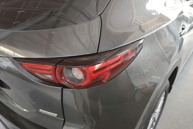 Used Mazda CX-5 2017 2.0L Automatic 2WD ZhiShang Trim China V Standard Exterior 1