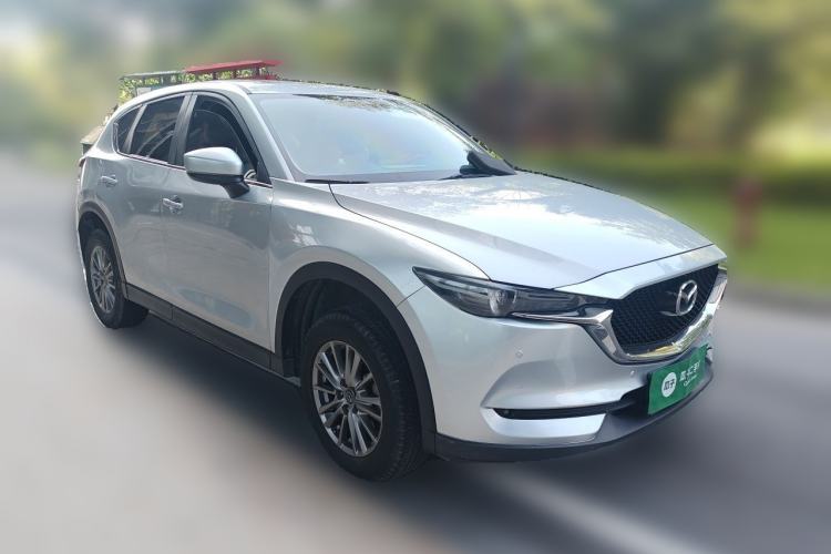 Used Mazda CX-5 2017 2.0L Automatic 2WD ZhiShang Trim China V Standard Front Right 45 Deg
