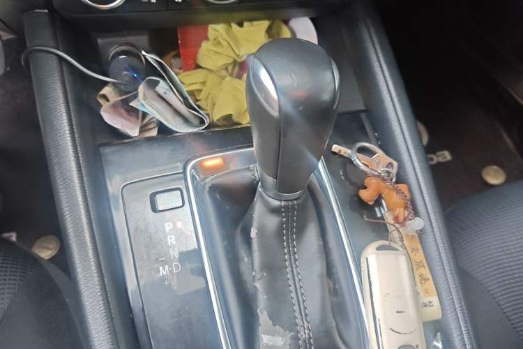Used Mazda CX-5 2017 2.0L Automatic 2WD ZhiShang Trim China V Standard Gear Lever