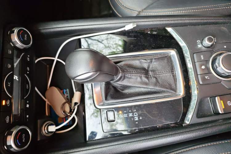 Used Mazda CX-5 2017 2.0L Automatic 2WD Smart Enjoyment Version China V Standard Gear Lever