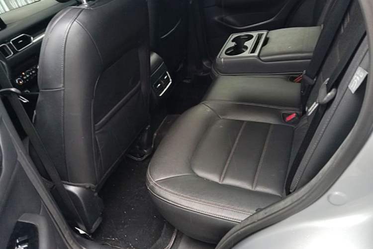 Used Mazda CX-5 2017 2.0L Automatic 2WD Smart Enjoyment Version China V Standard Left Rear Seat