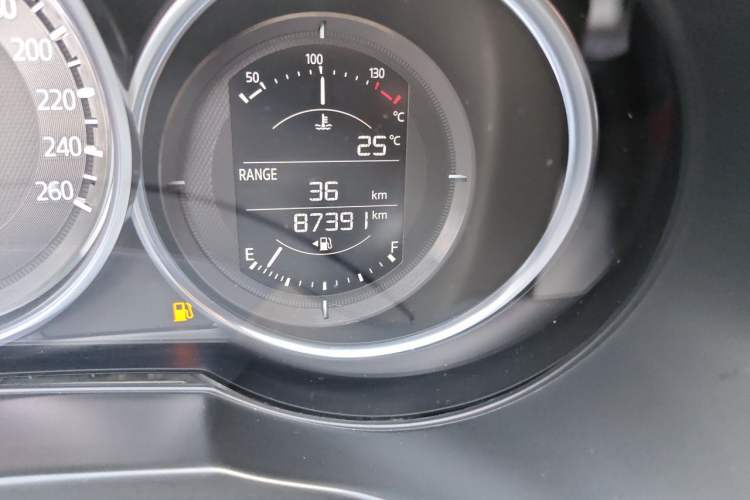 Used Mazda CX-5 2017 2.0L Automatic 2WD Smart Enjoyment Version China VI Standard Odometer Close Up