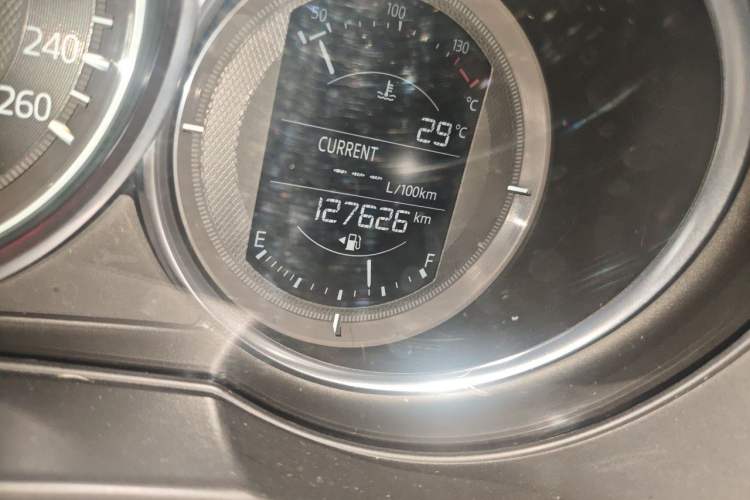Used Mazda CX-5 2017 2.0L Automatic 2WD Smart Enjoyment Version China V Standard Odometer Close Up