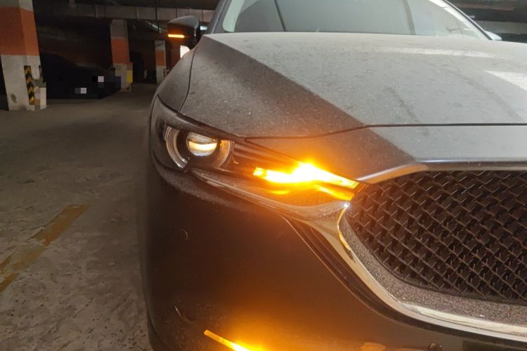 Used Mazda CX-5 2017 2.0L Automatic 2WD Smart Enjoyment Version China VI Standard Right Front Headlight