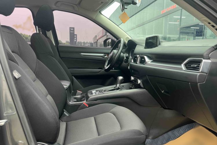 Used Mazda CX-5 2017 2.0L Automatic 2WD ZhiShang Trim China V Standard Right Front Seat
