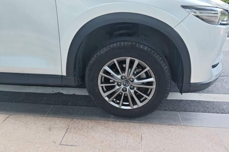 Used Mazda CX-5 2017 2.0L Automatic 2WD ZhiShang Trim China V Standard Right Front Wheel Hub